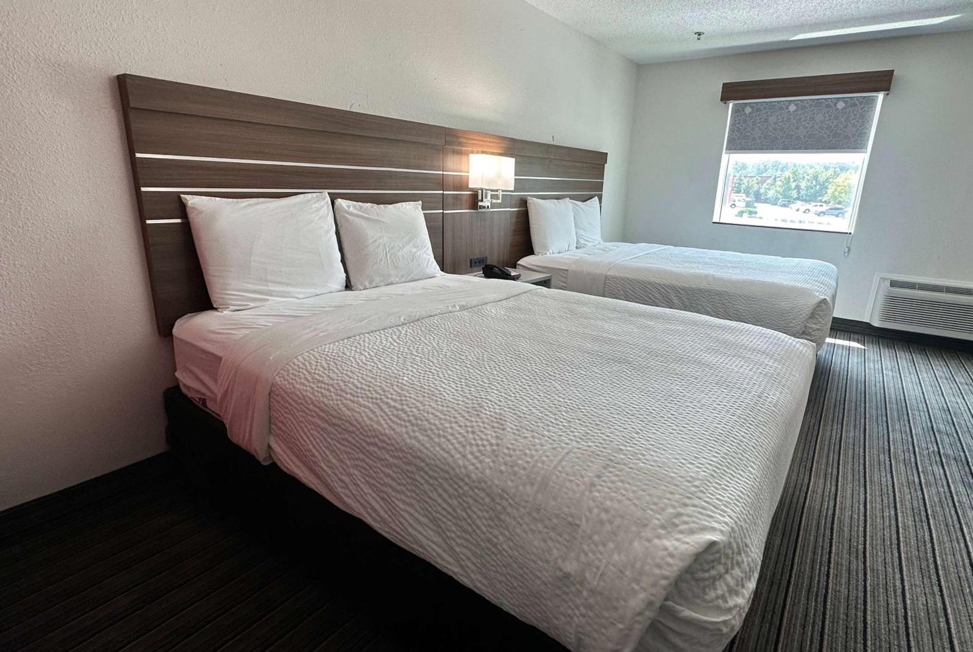 Ramada By Wyndham Lithia Springs Atlanta Exterior foto