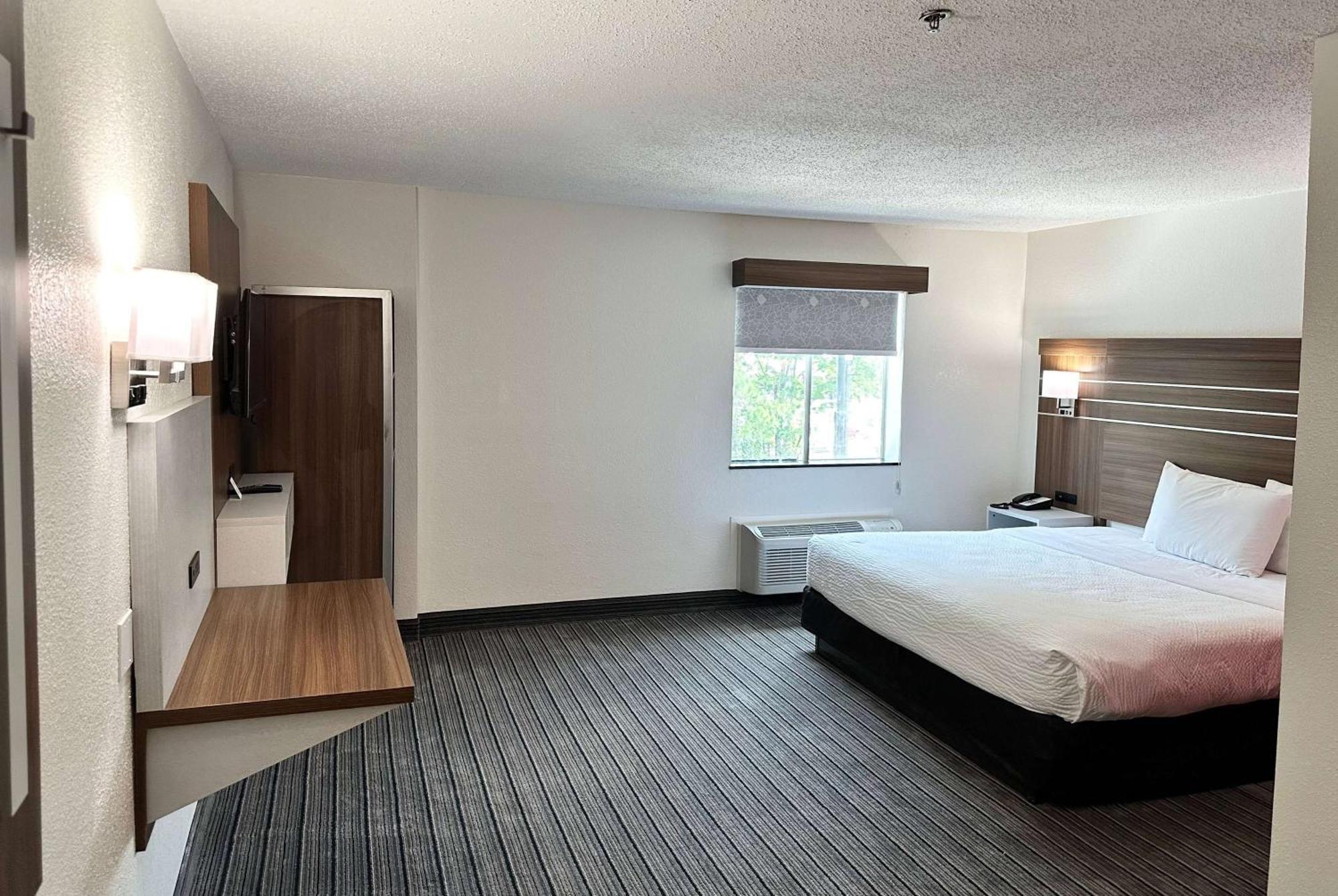 Ramada By Wyndham Lithia Springs Atlanta Exterior foto