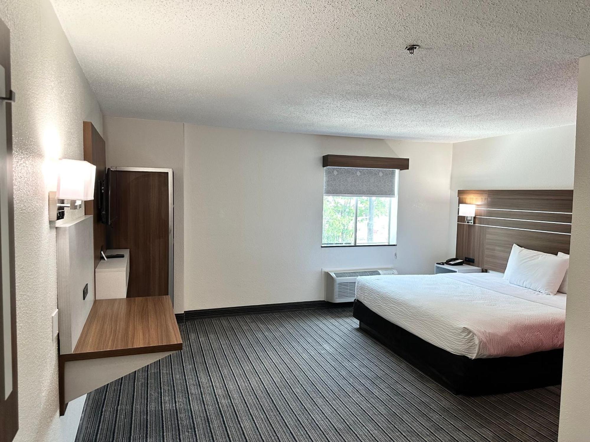 Ramada By Wyndham Lithia Springs Atlanta Exterior foto